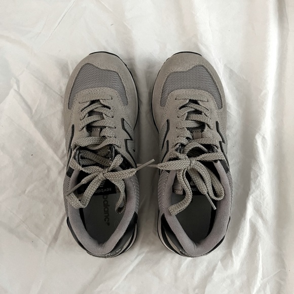 New Balance 574 Grey Black Size 6.5 - Picture 3 of 3